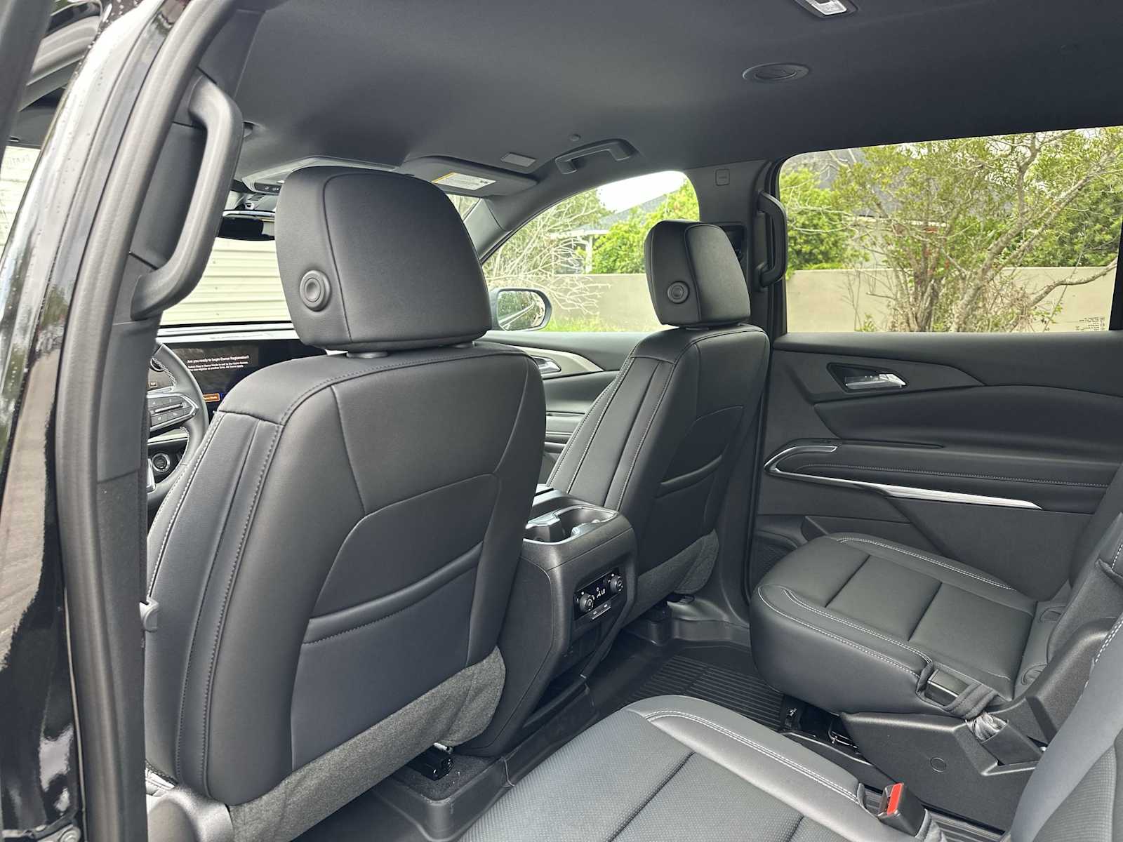 Thumbnail: 2026 Chevrolet Traverse - 16