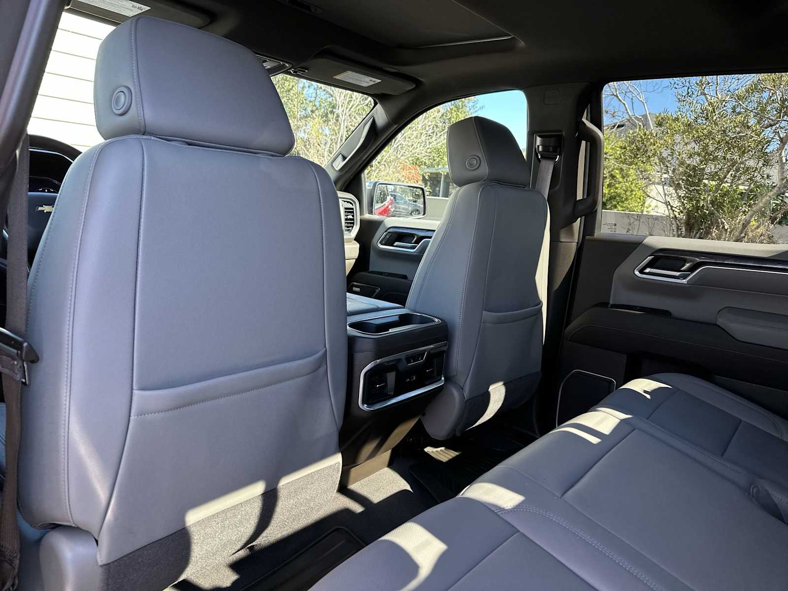 Thumbnail: 2022 Chevrolet Silverado 1500 - 16