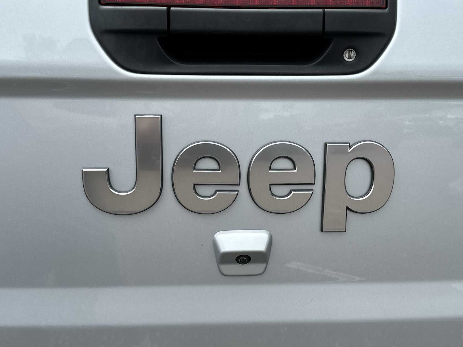 Thumbnail: 2023 Jeep Gladiator - 10