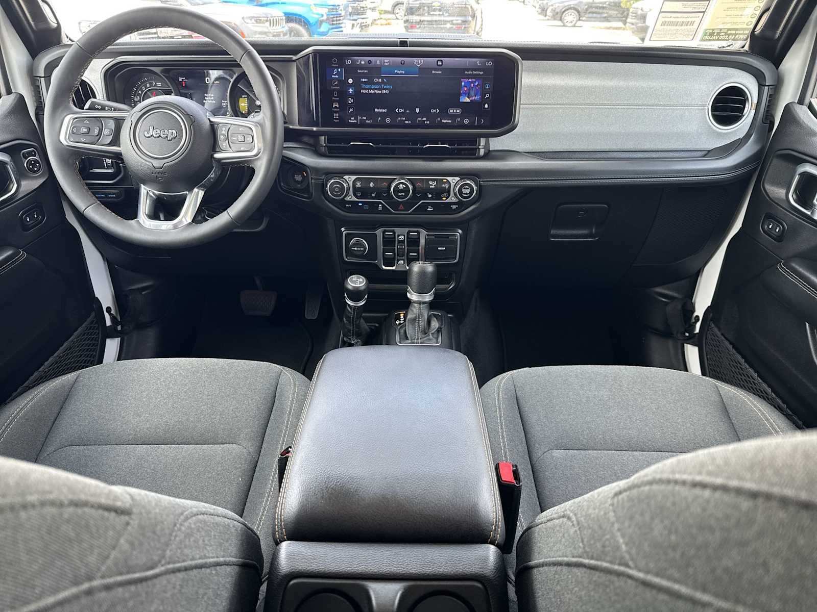 2024 Jeep Wrangler Sahara 10