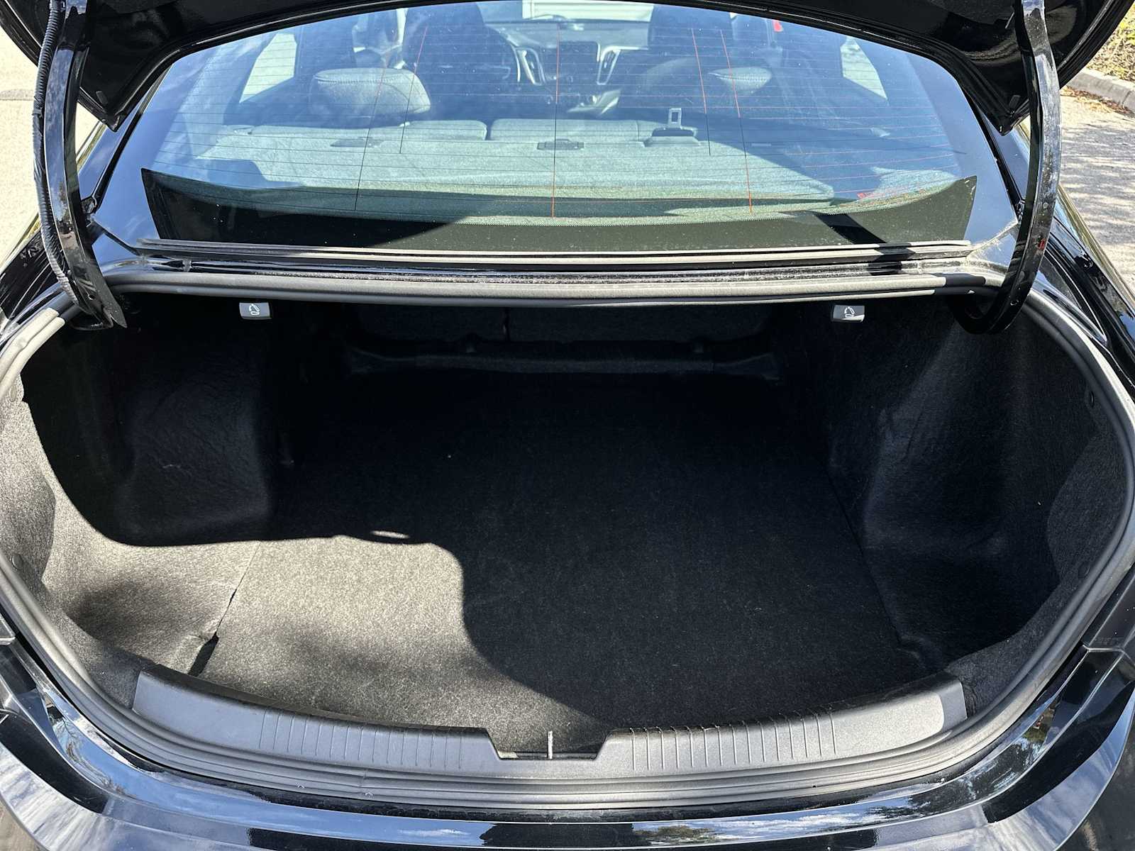 Thumbnail: 2023 Chevrolet Malibu - 26