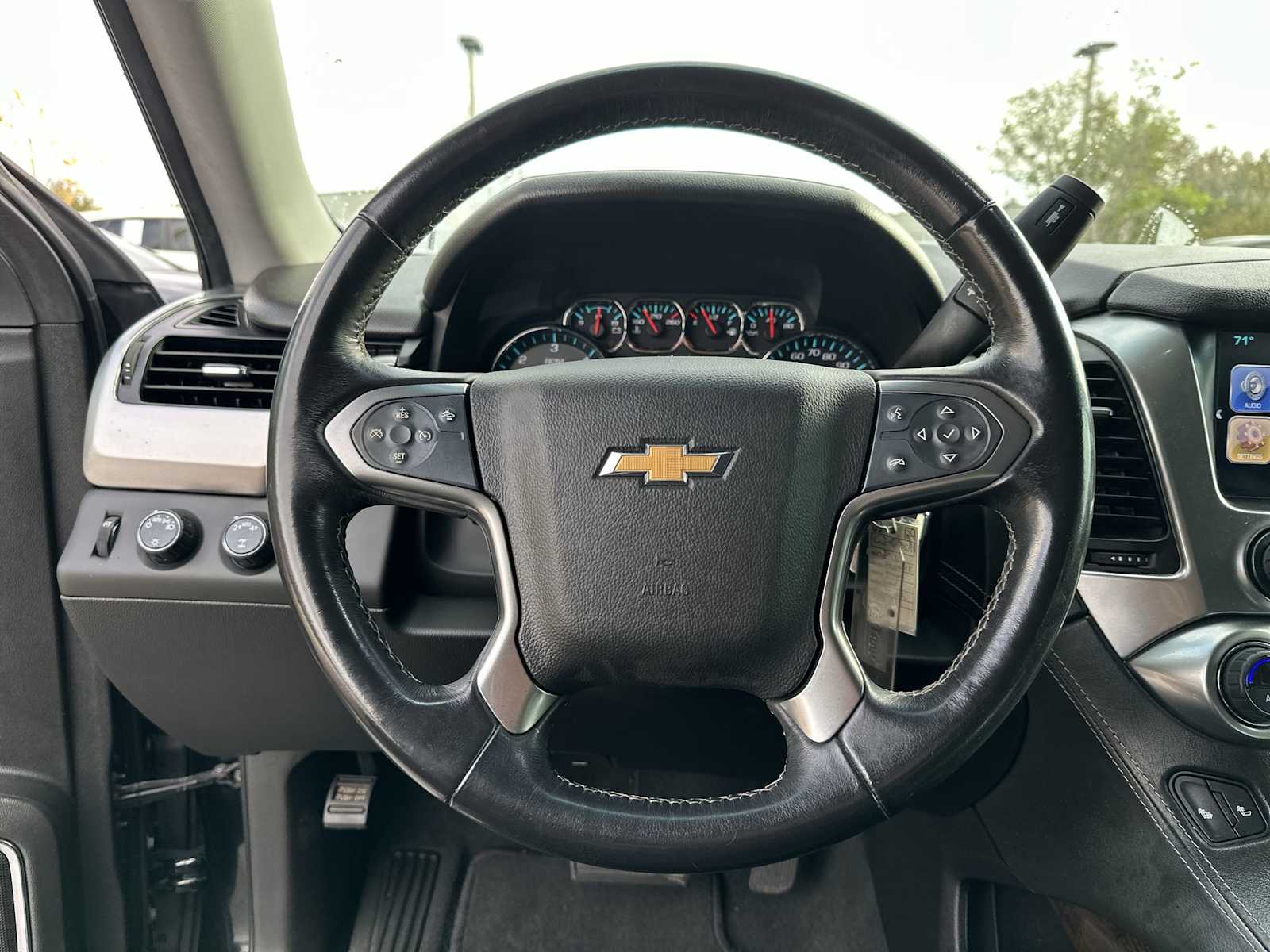 Thumbnail: 2019 Chevrolet Tahoe - 20