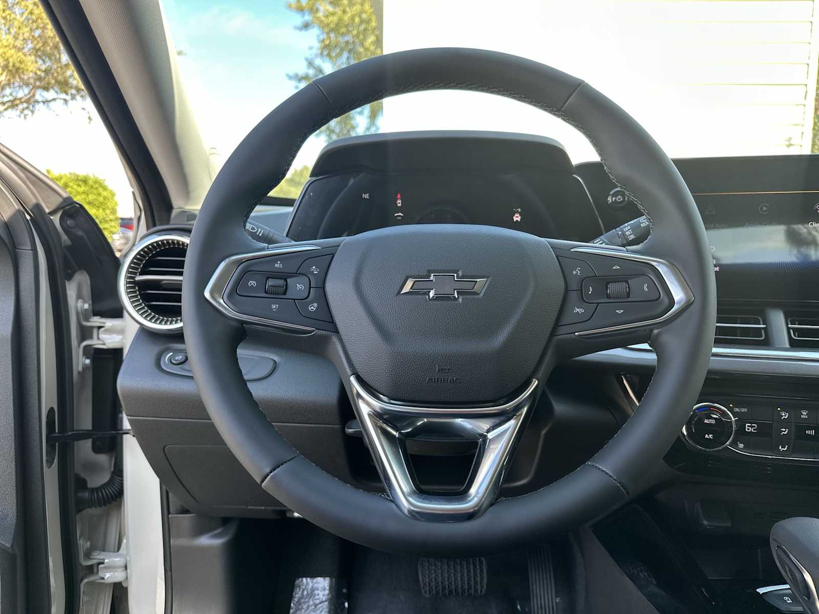 Thumbnail: 2026 Chevrolet Trax - 20