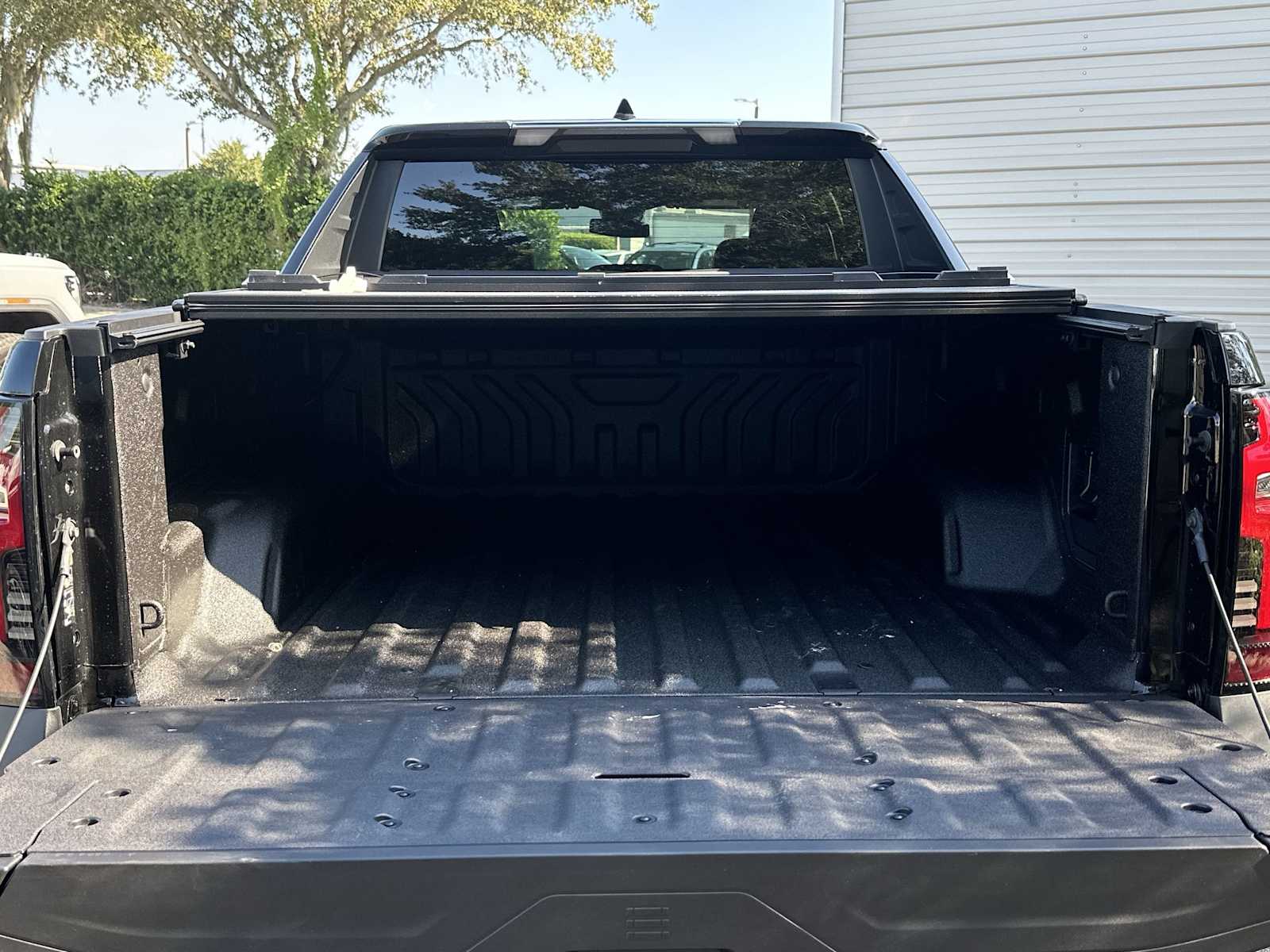 Thumbnail: 2026 Chevrolet Silverado EV - 25