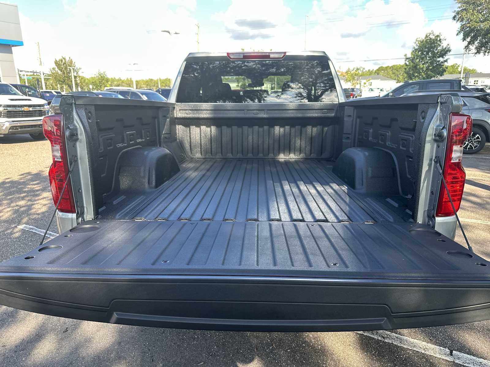 Thumbnail: 2026 Chevrolet Silverado 1500 - 25