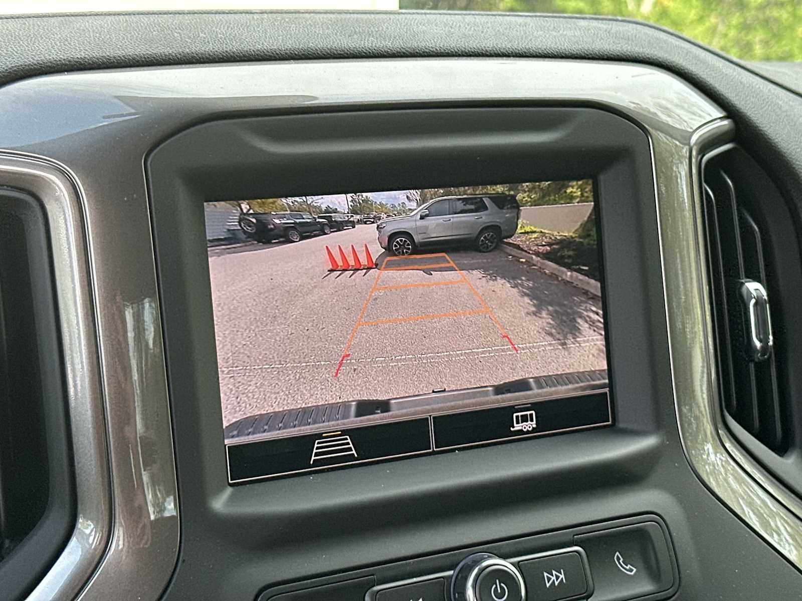 Thumbnail: 2025 Chevrolet Silverado 2500 - 22