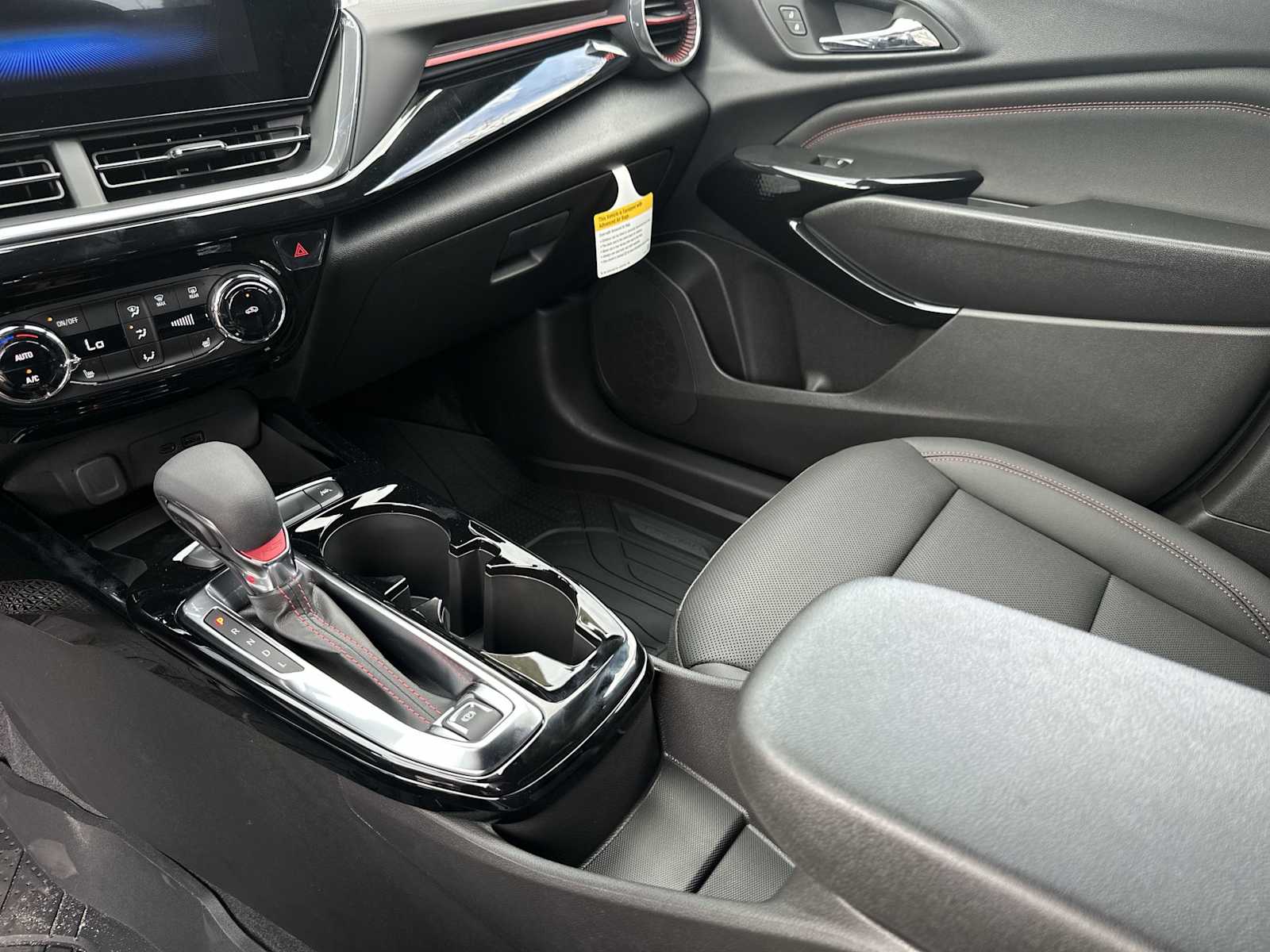 Thumbnail: 2026 Chevrolet Trax - 21