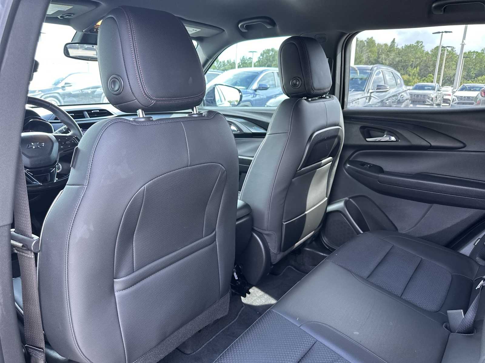 Thumbnail: 2023 Chevrolet TrailBlazer - 16