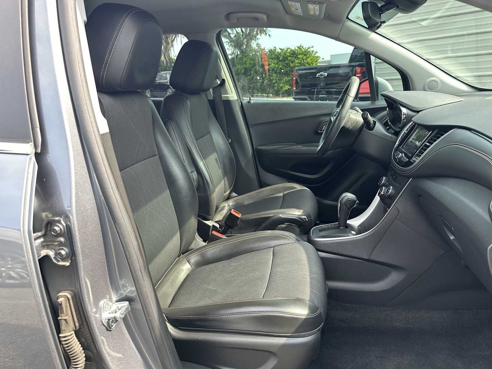 Thumbnail: 2019 Chevrolet Trax - 18