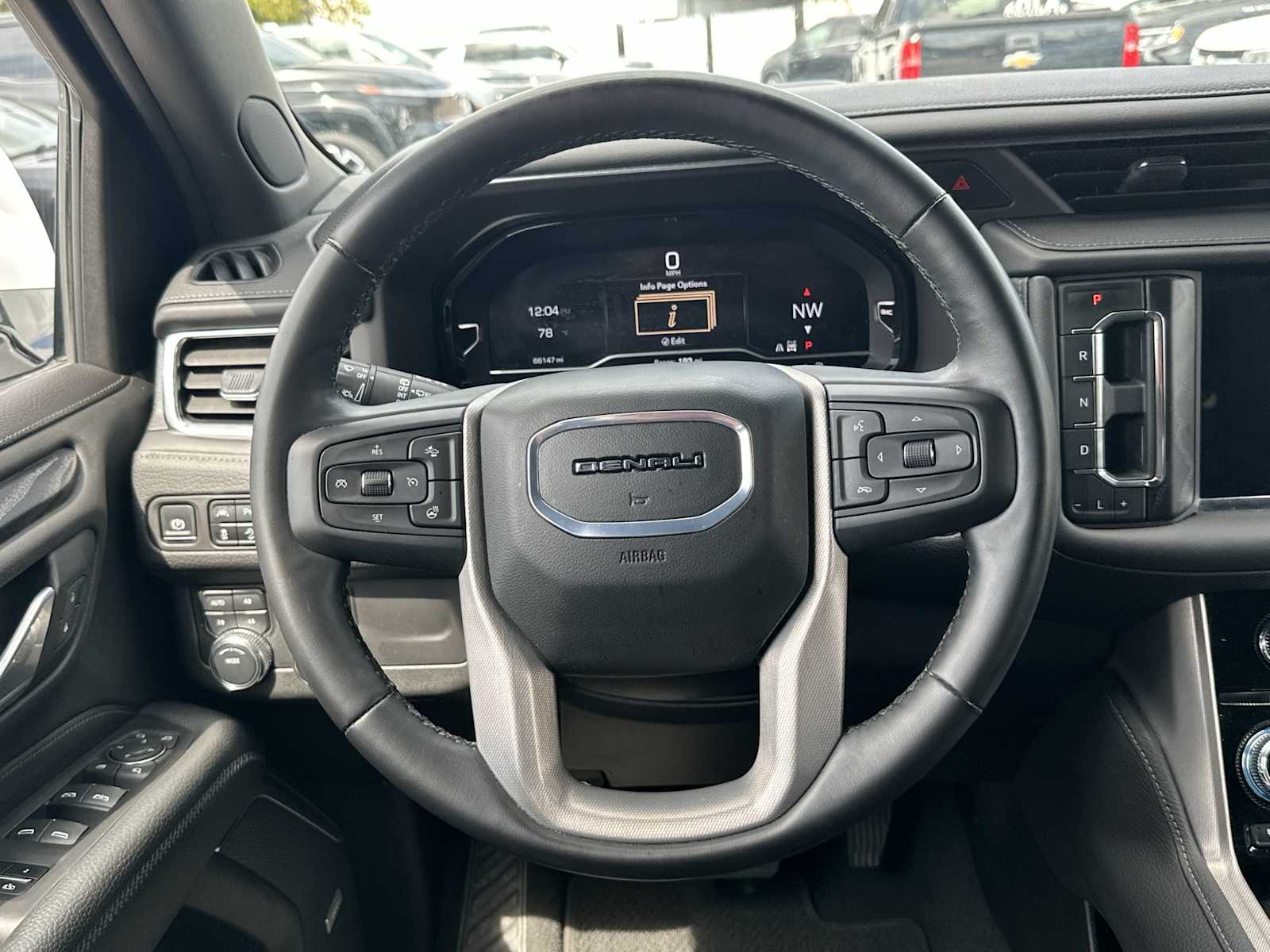 Thumbnail: 2024 GMC Yukon XL - 20