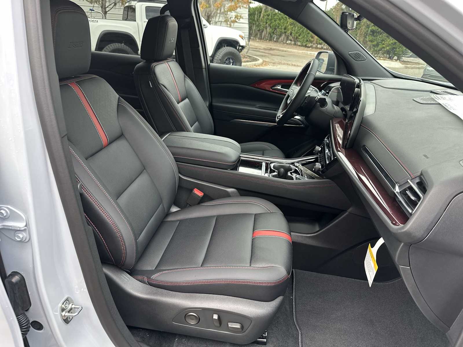 Thumbnail: 2026 Chevrolet Traverse - 19