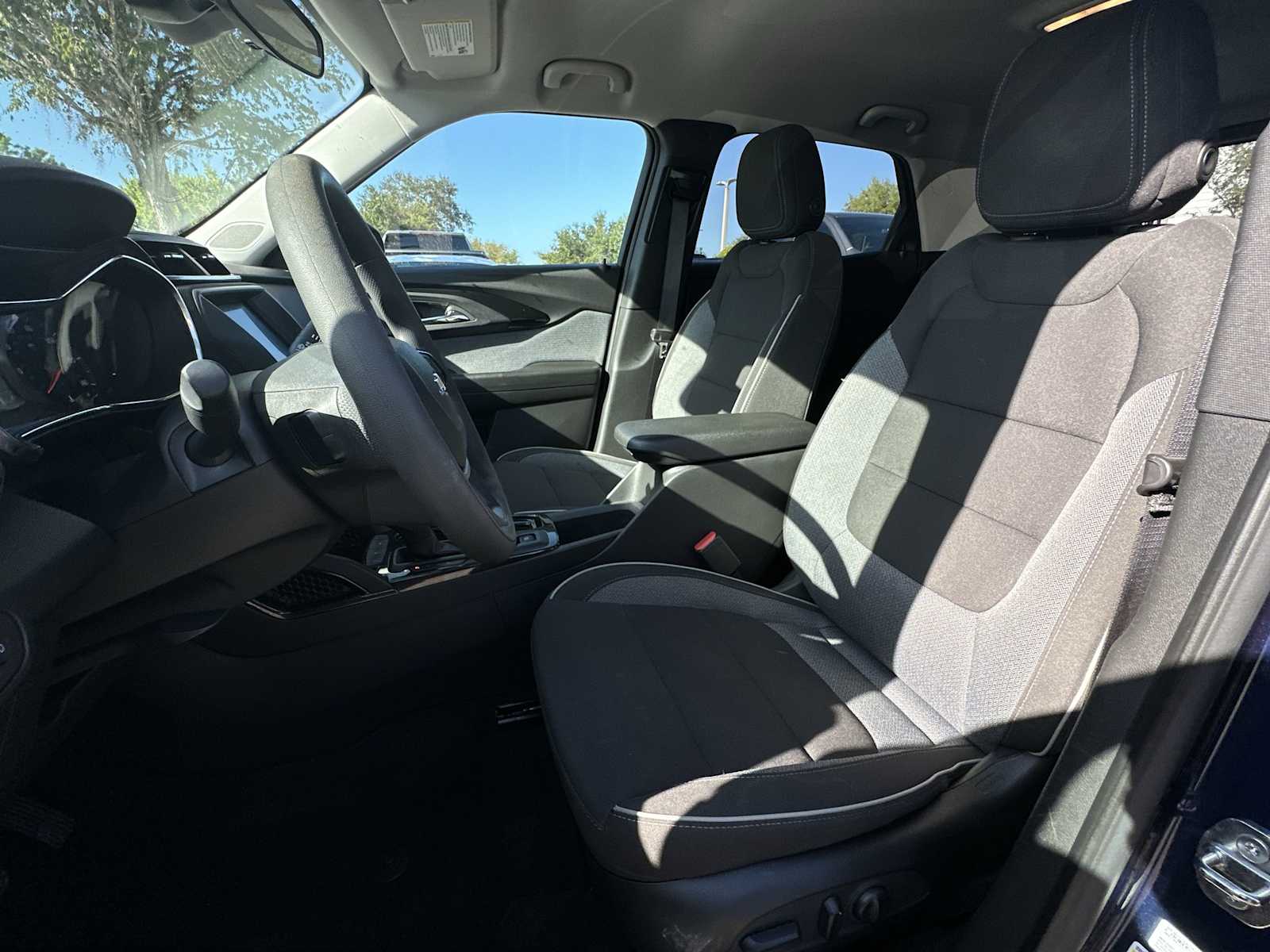 Thumbnail: 2023 Chevrolet TrailBlazer - 15