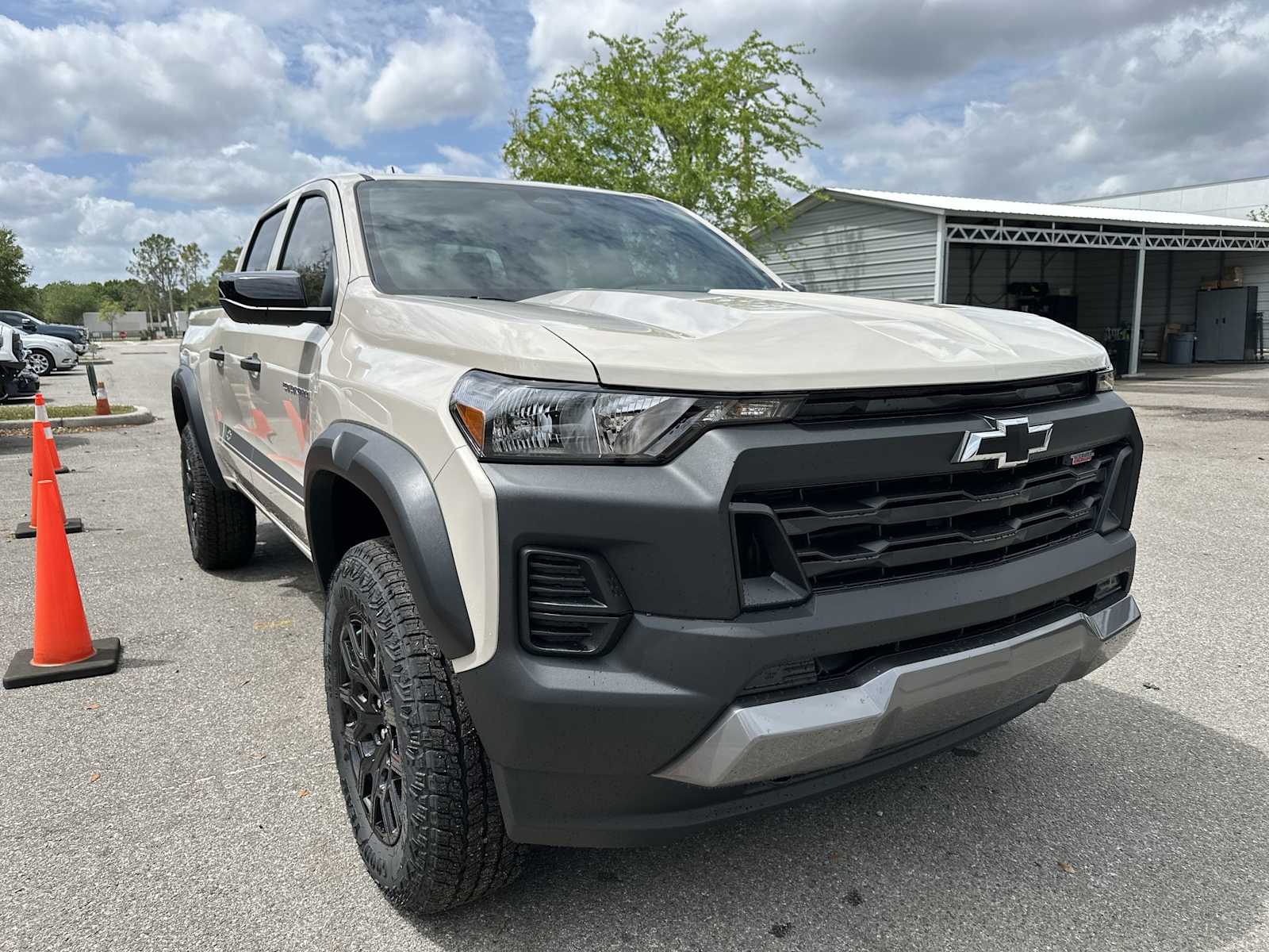 Thumbnail: 2026 Chevrolet Colorado - 8