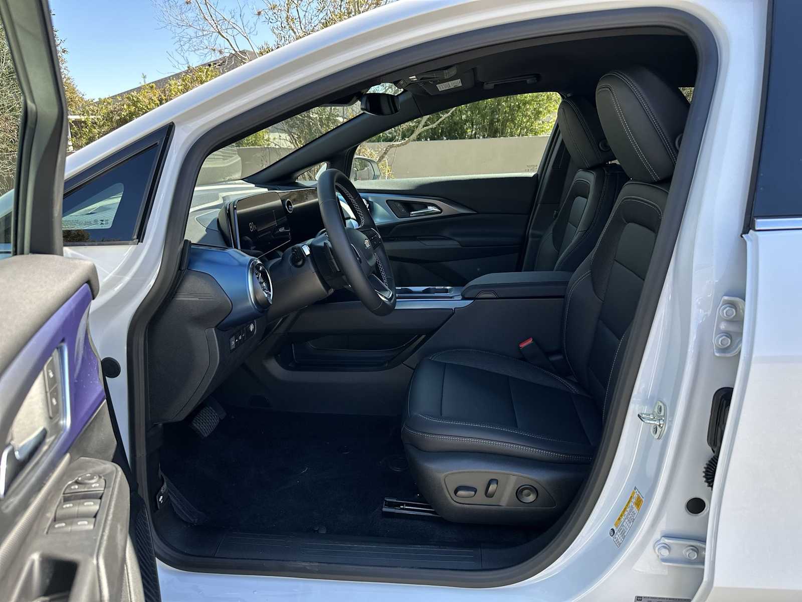 Thumbnail: 2026 Chevrolet Equinox - 2