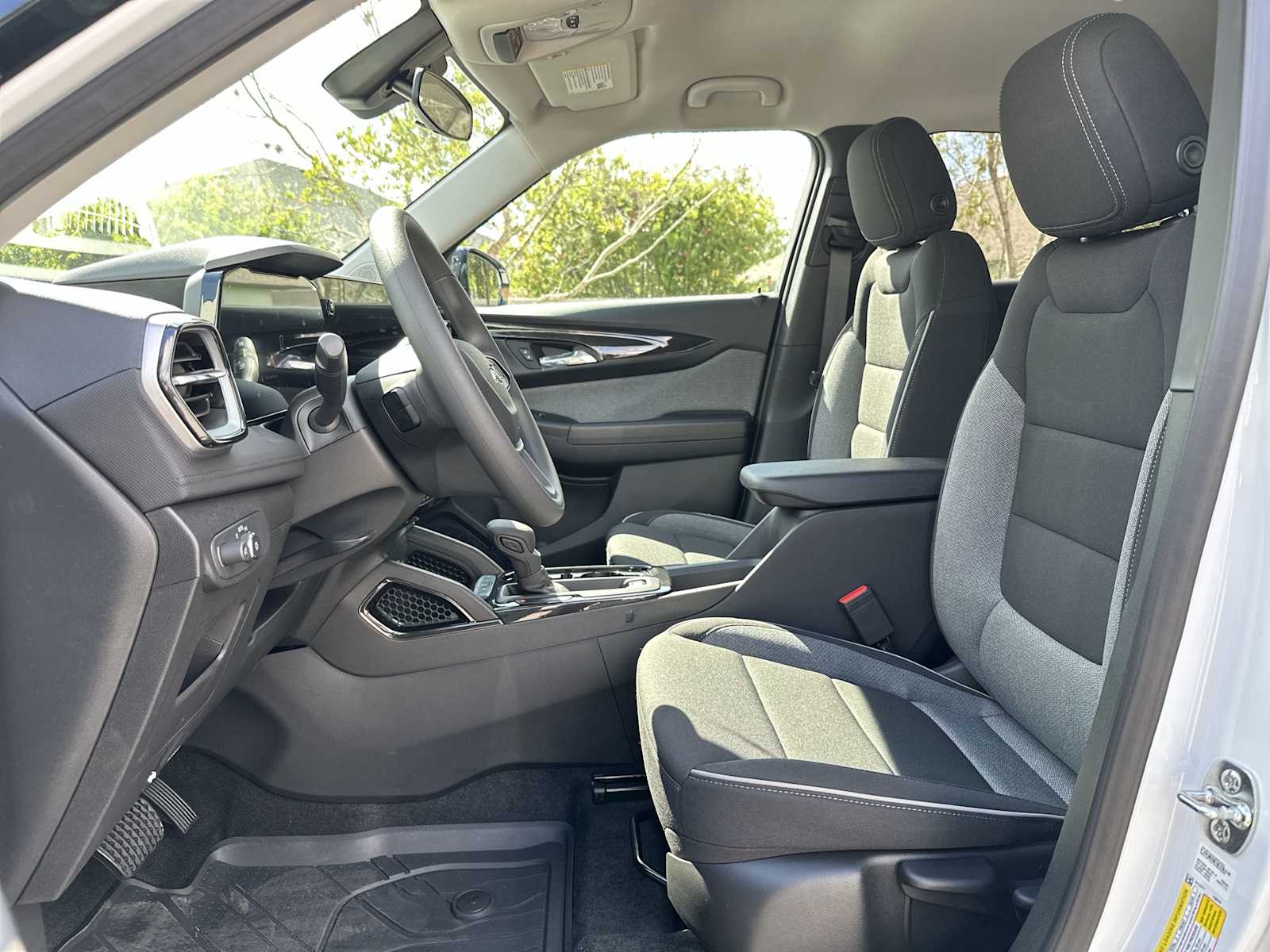 Thumbnail: 2026 Chevrolet TrailBlazer - 15