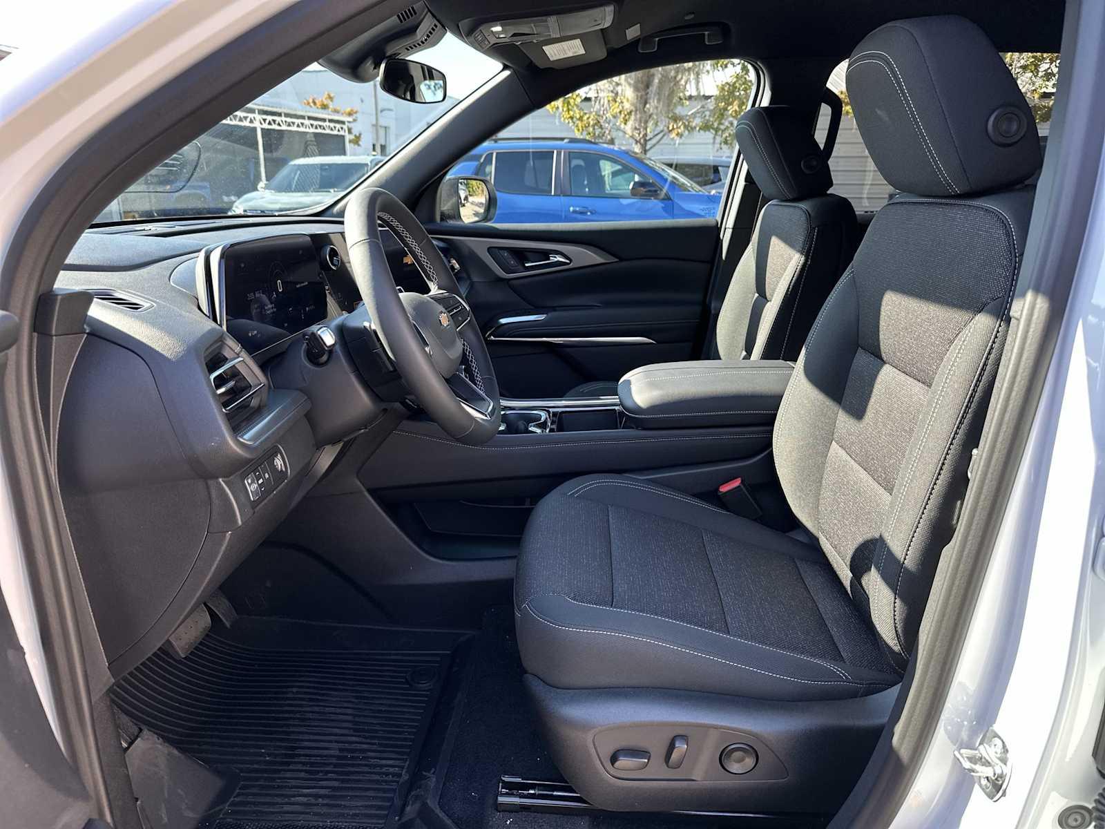 Thumbnail: 2026 Chevrolet Traverse - 15