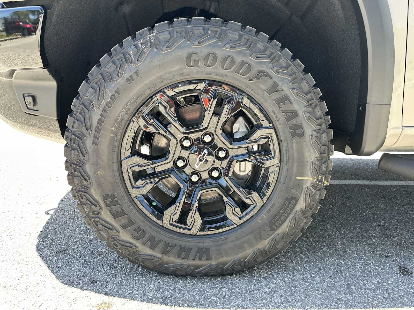 Thumbnail: 2026 Chevrolet Silverado 1500 - 12