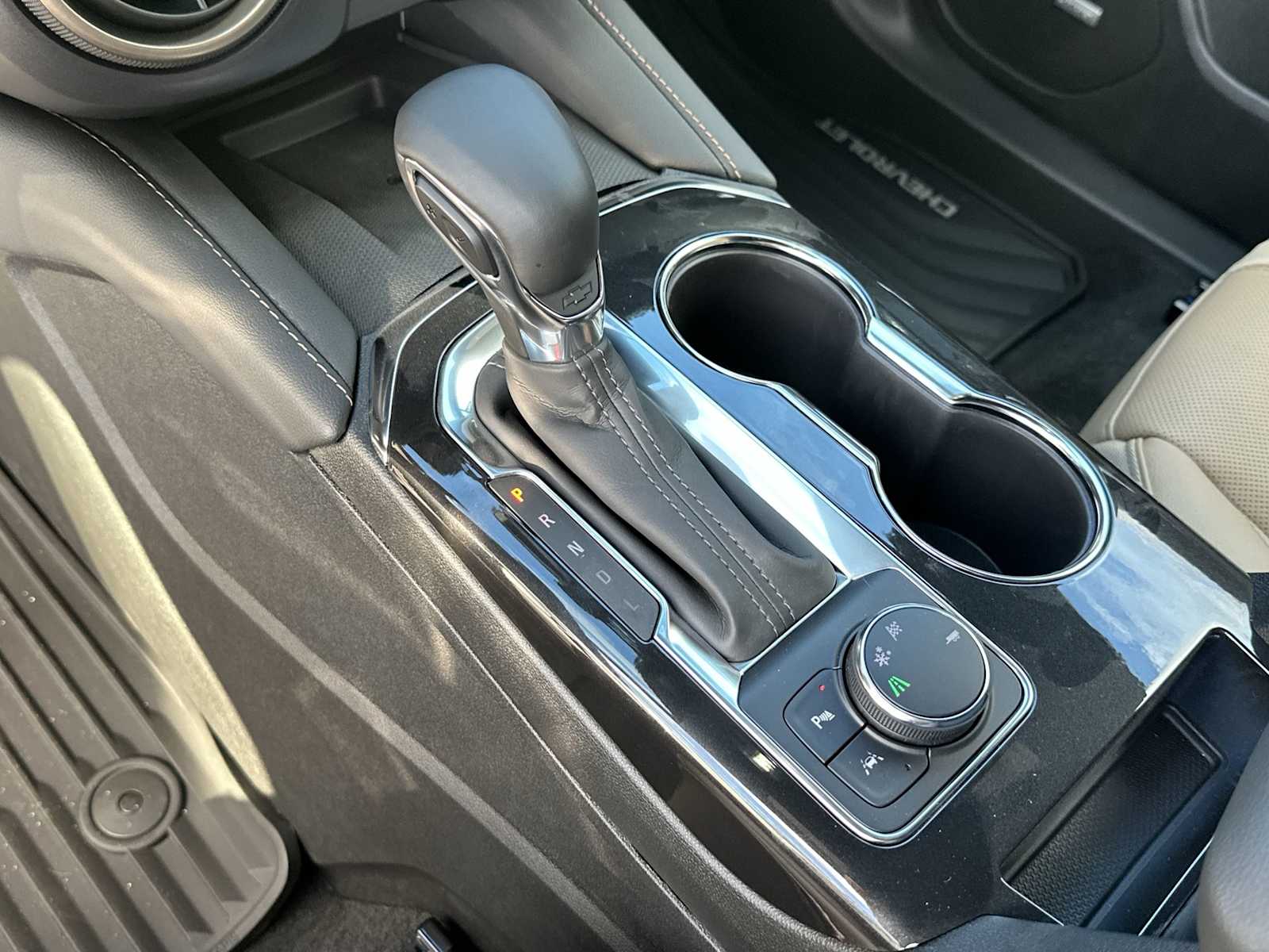 Thumbnail: 2025 Chevrolet Blazer - 24