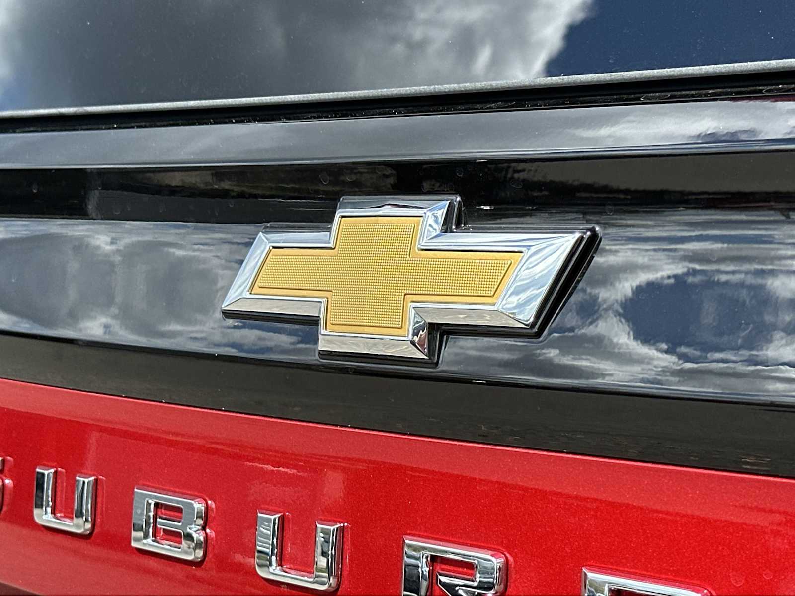 Thumbnail: 2026 Chevrolet Suburban - 10