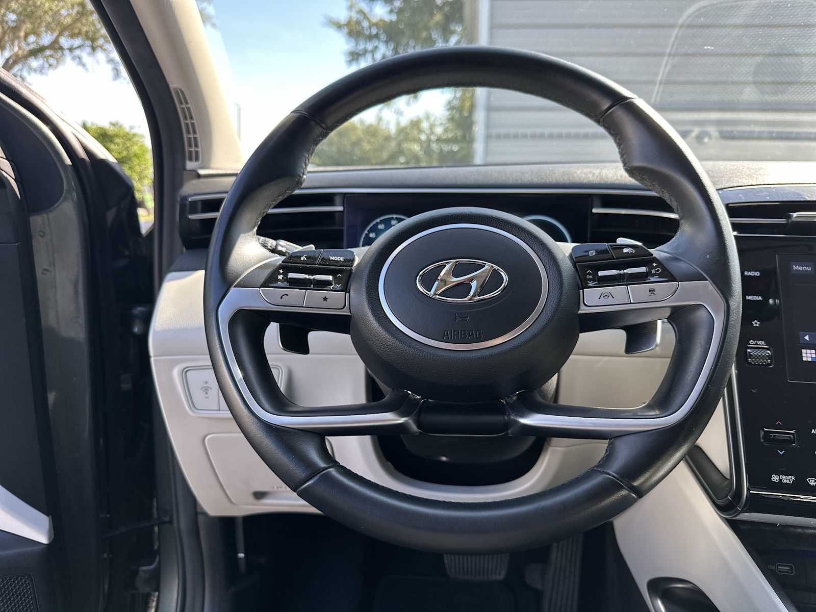 Thumbnail: 2022 Hyundai Tucson - 21