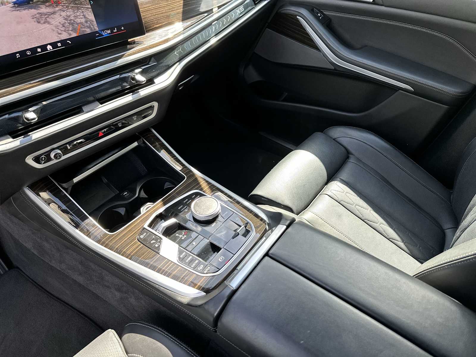 Thumbnail: 2025 BMW X5 - 21