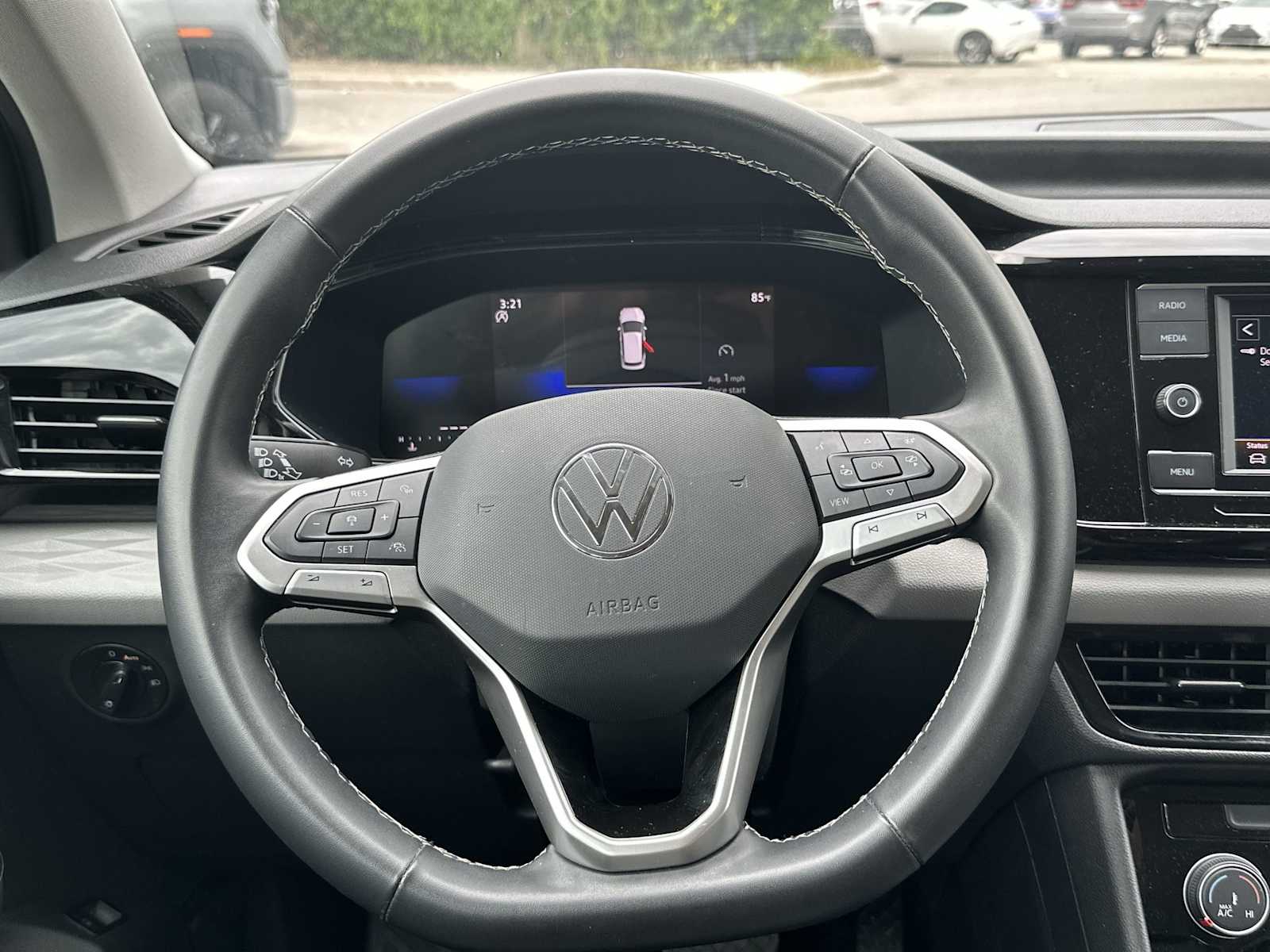 Thumbnail: 2024 Volkswagen Taos - 20