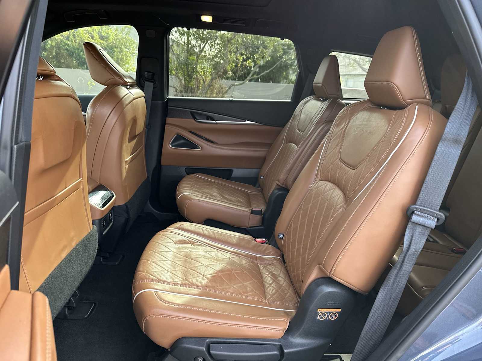 Thumbnail: 2022 INFINITI QX60 - 17