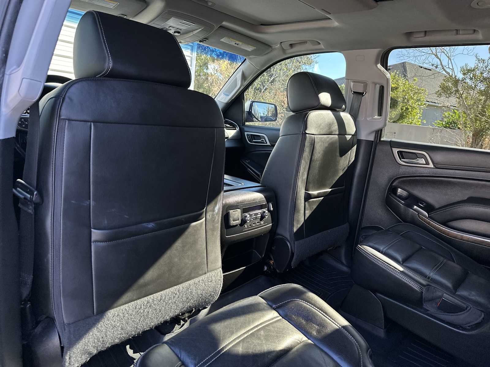 Thumbnail: 2019 GMC Yukon XL - 16