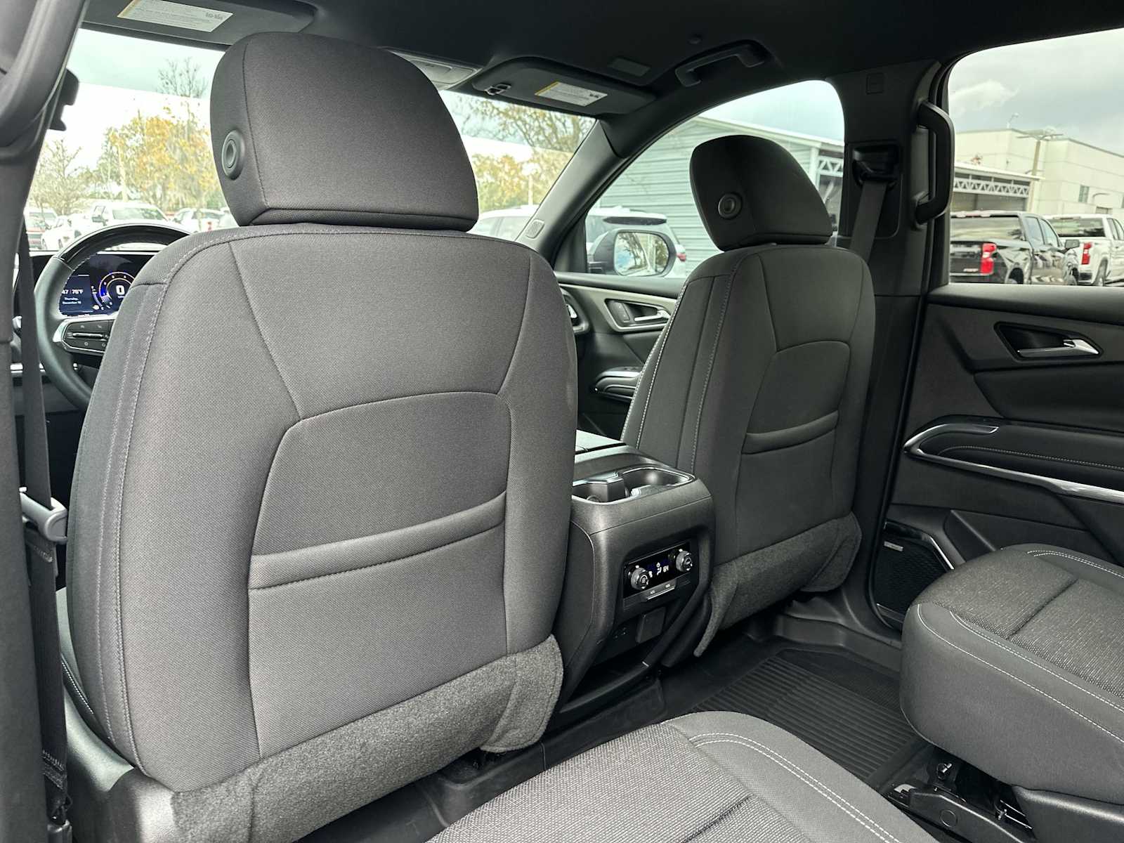 Thumbnail: 2025 Chevrolet Traverse - 16