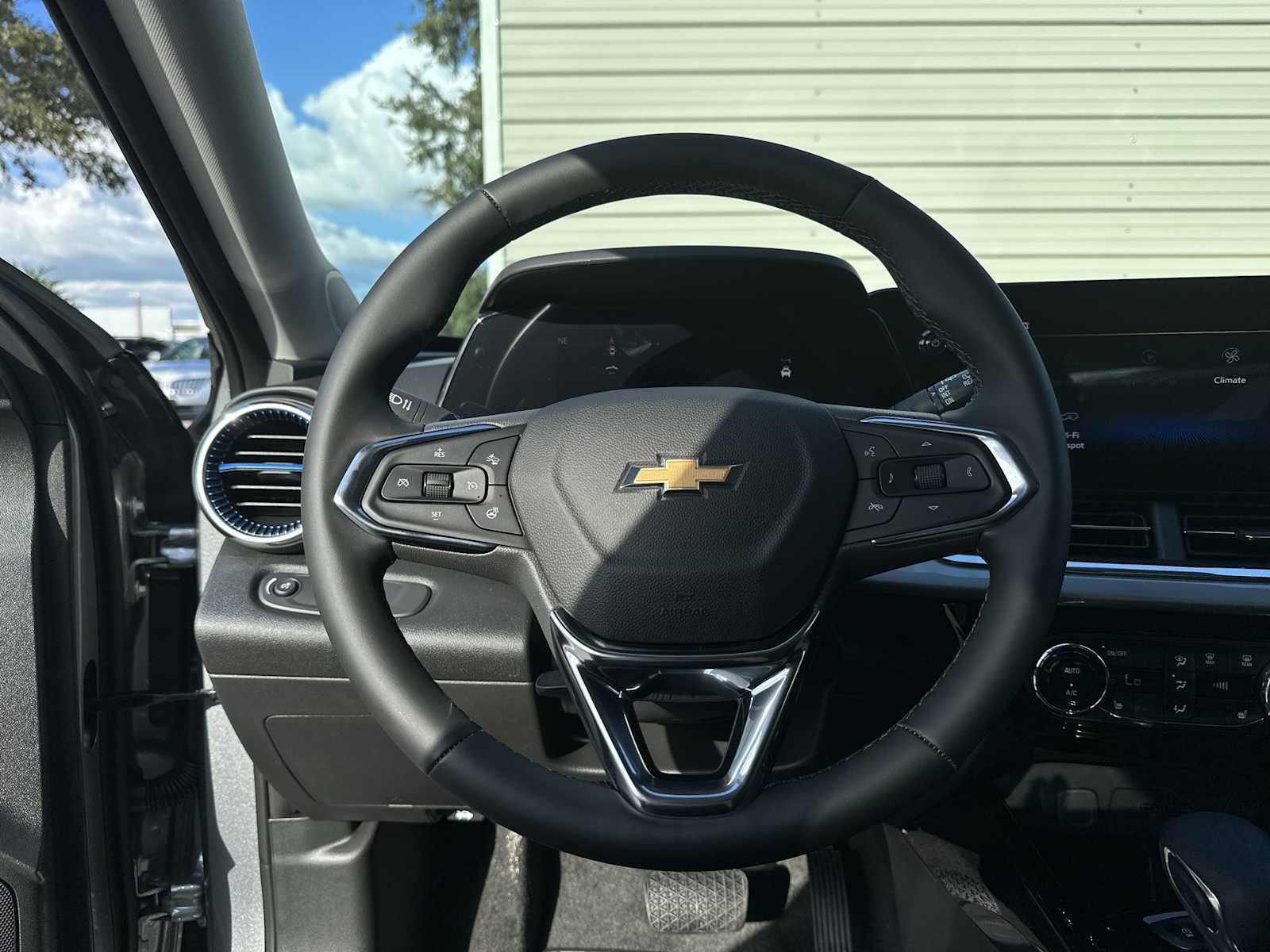 Thumbnail: 2026 Chevrolet Trax - 20