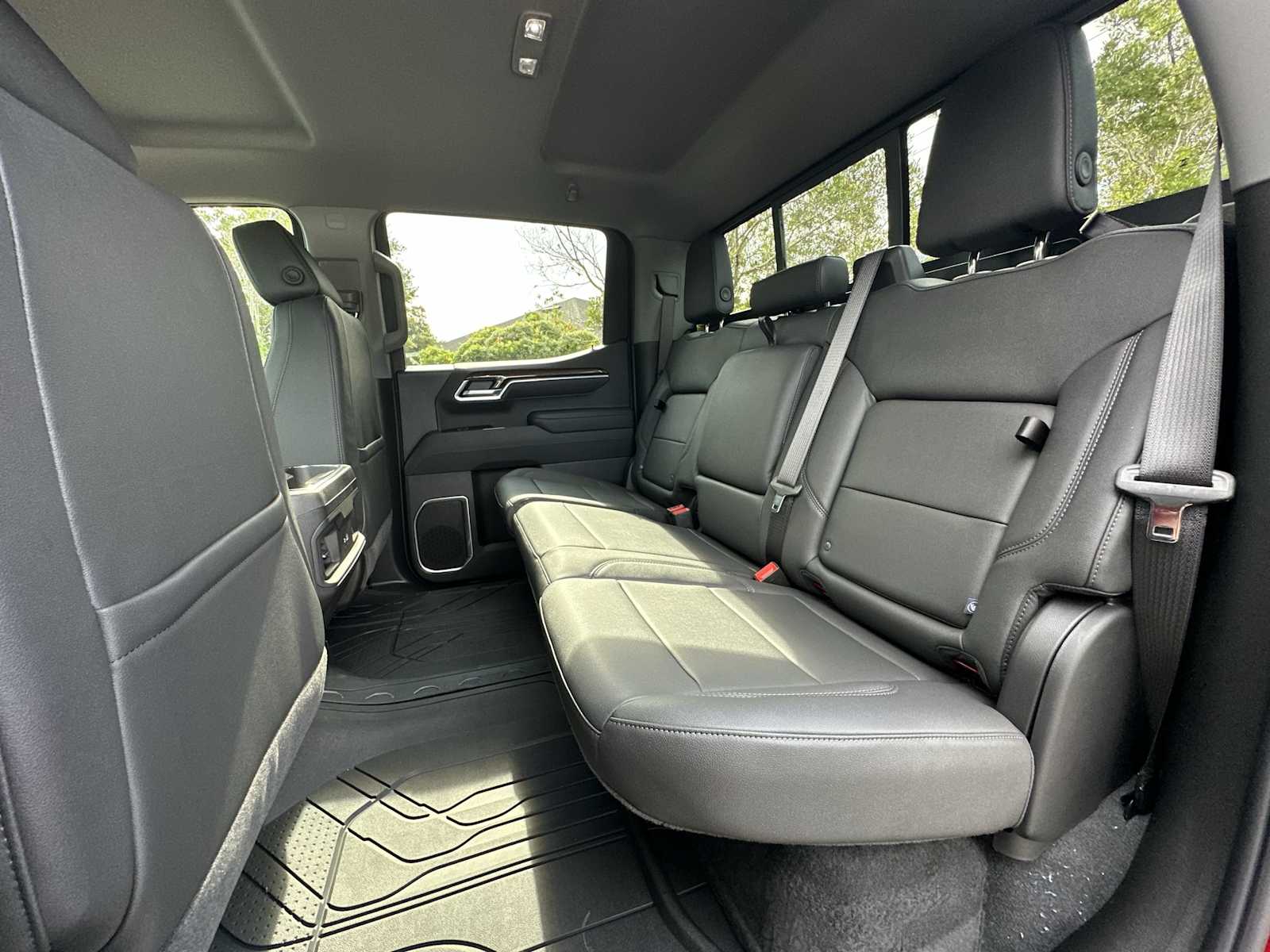 Thumbnail: 2026 Chevrolet Silverado 1500 - 17