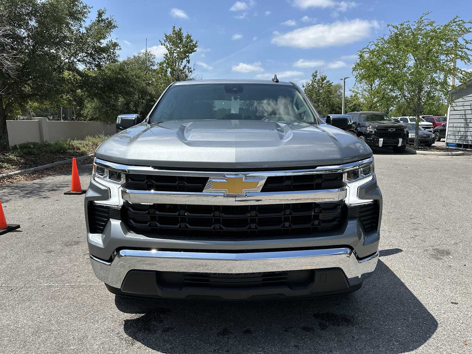 Thumbnail: 2026 Chevrolet Silverado 1500 - 9