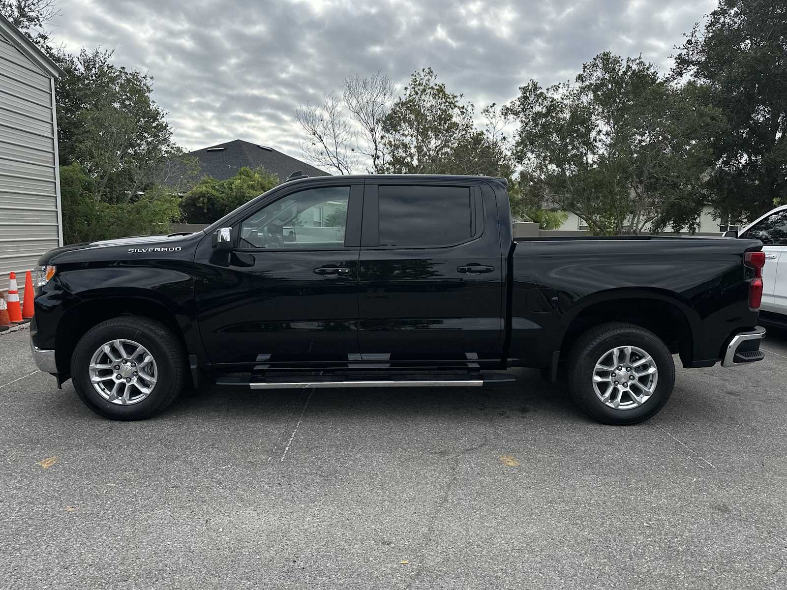 Thumbnail: 2026 Chevrolet Silverado 1500 - 3