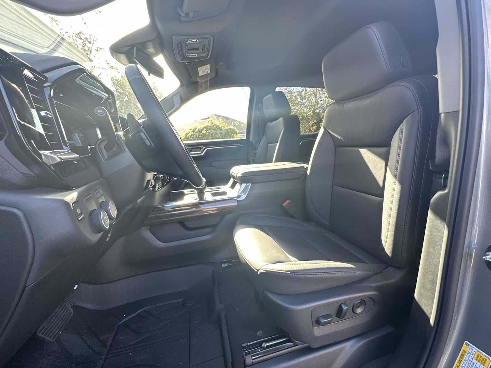 Thumbnail: 2026 Chevrolet Silverado 1500 - 15