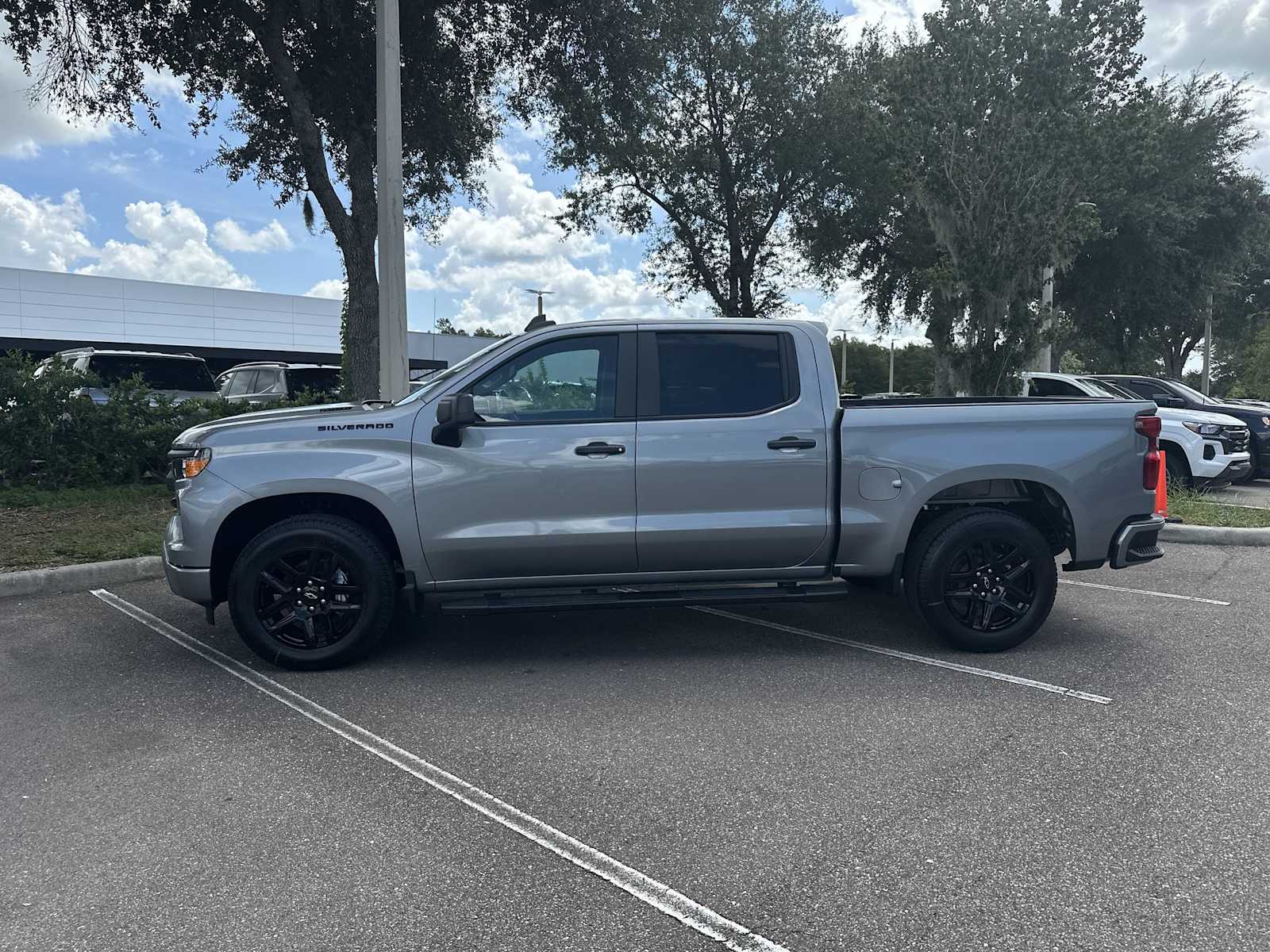 Thumbnail: 2025 Chevrolet Silverado 1500 - 3
