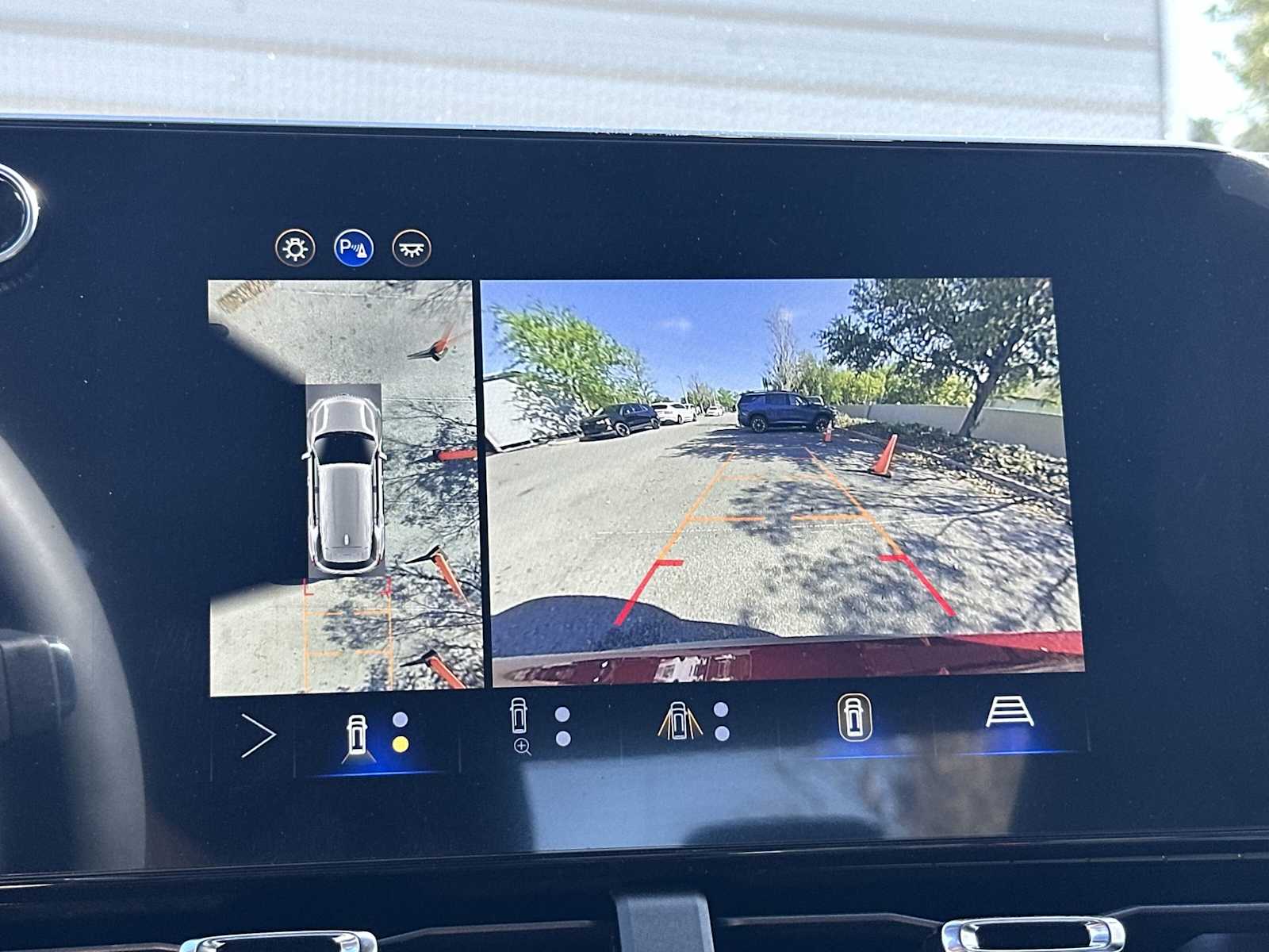 Thumbnail: 2026 Chevrolet Equinox - 22