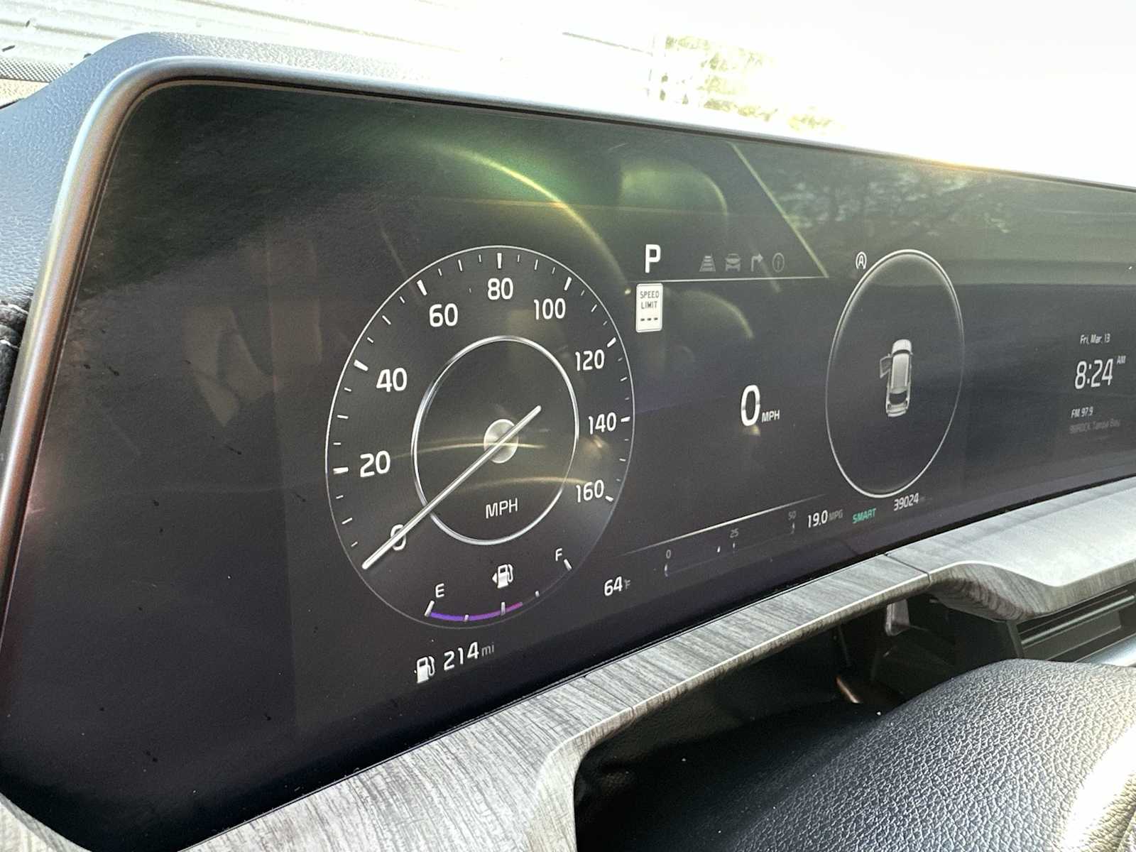 Thumbnail: 2024 Kia Telluride - 25