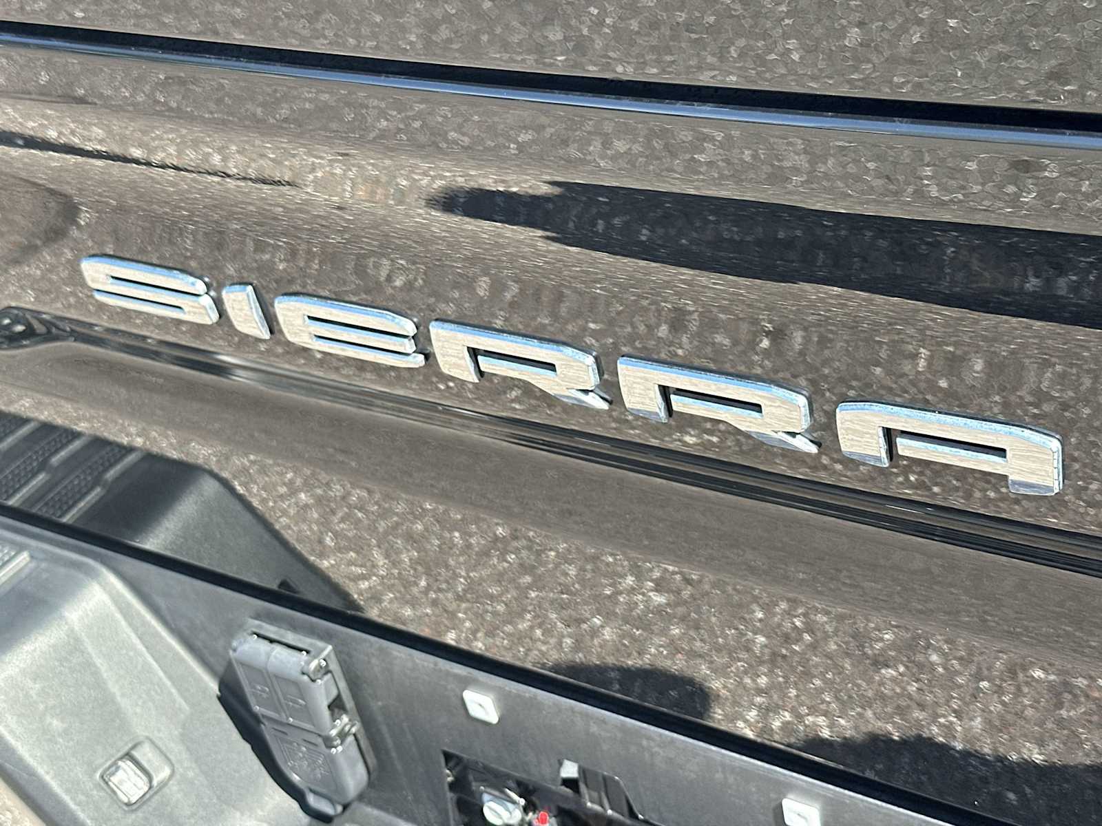 Thumbnail: 2023 GMC Sierra 1500 - 11