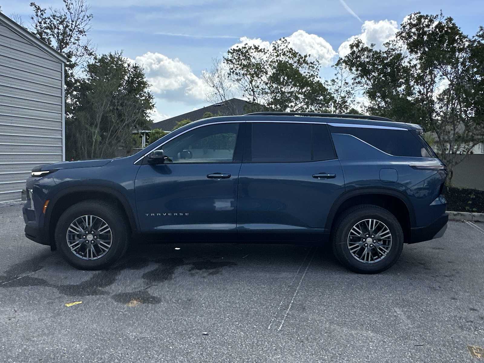 Thumbnail: 2026 Chevrolet Traverse - 3