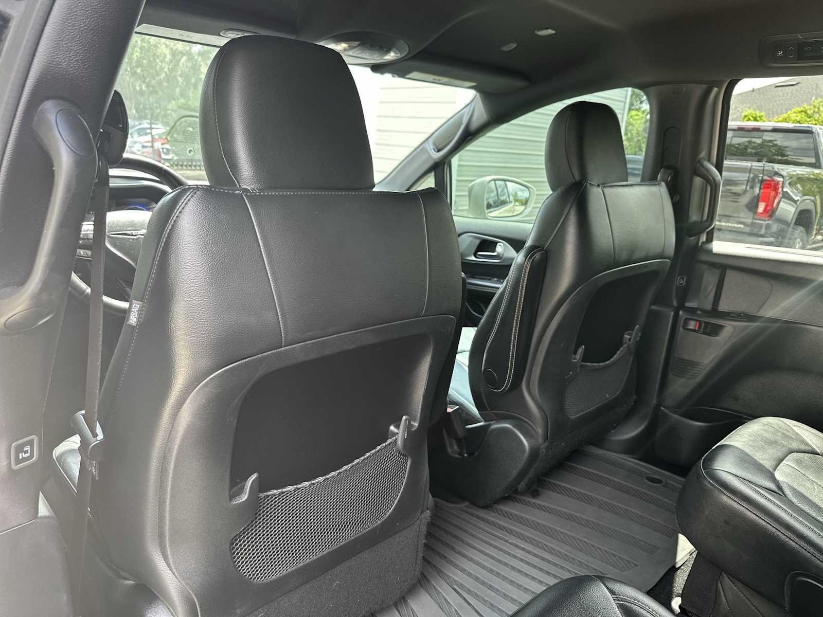 Thumbnail: 2020 Chrysler Pacifica - 16