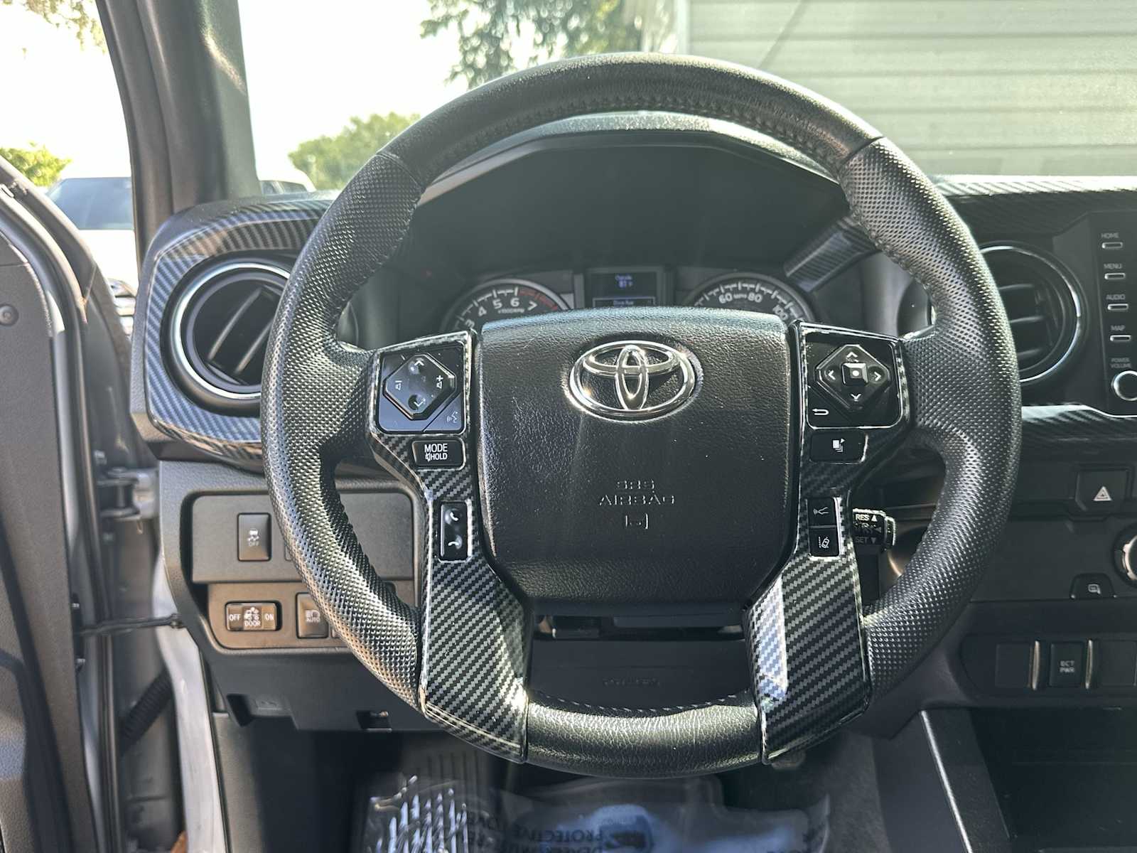Thumbnail: 2021 Toyota Tacoma - 20