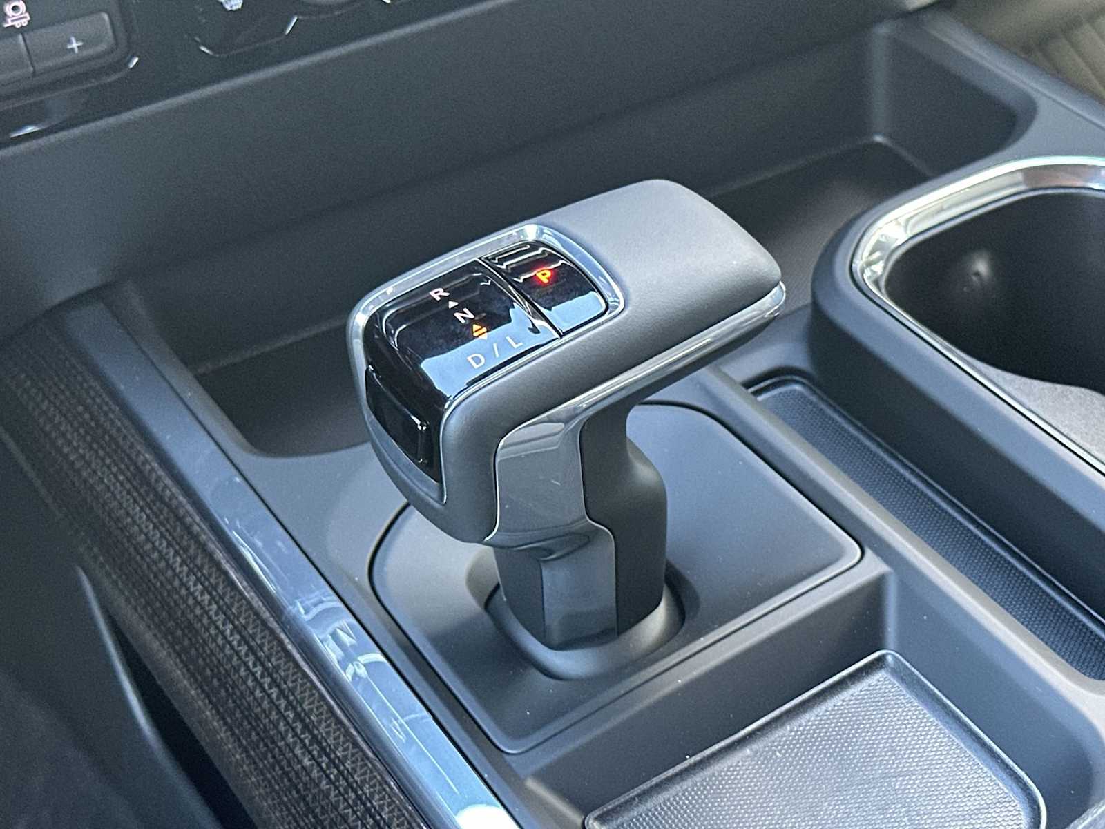 Thumbnail: 2026 Chevrolet Silverado 1500 - 23
