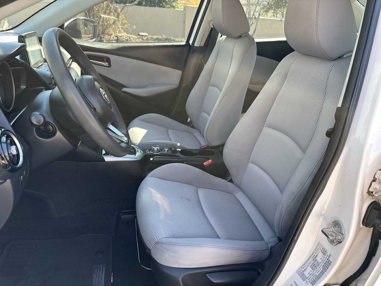 Thumbnail: 2019 Toyota Yaris - 15