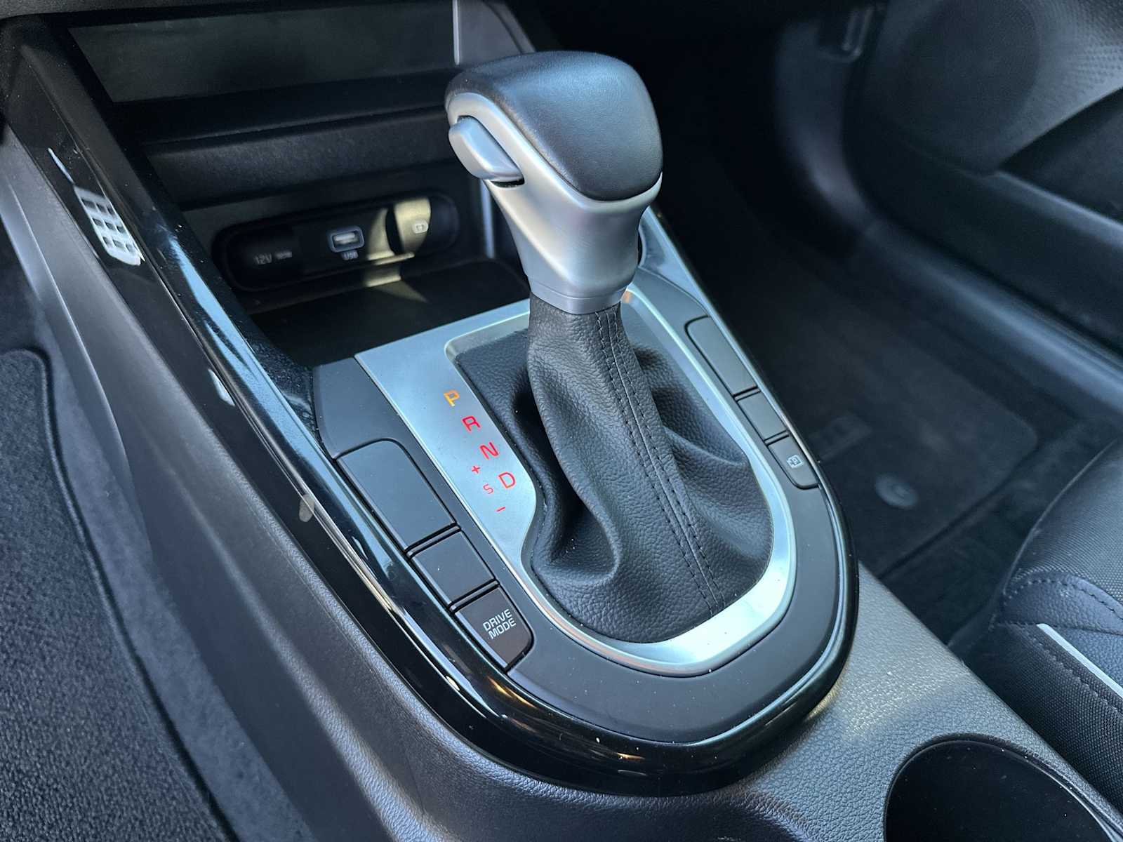 Thumbnail: 2023 Kia Forte - 23