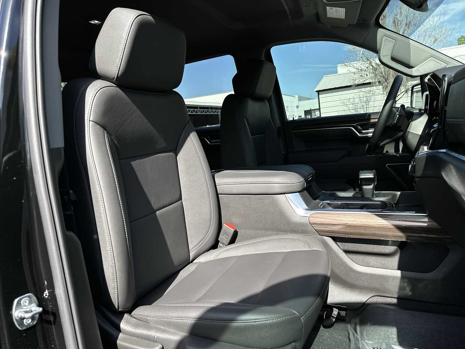 Thumbnail: 2026 Chevrolet Silverado 1500 - 19