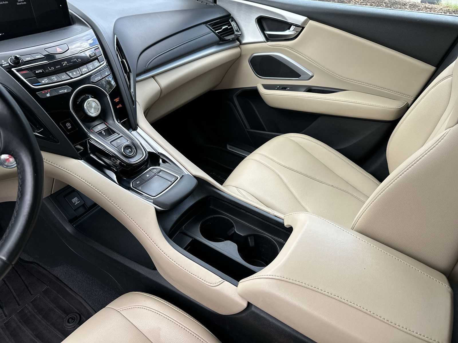 Thumbnail: 2023 Acura RDX - 22