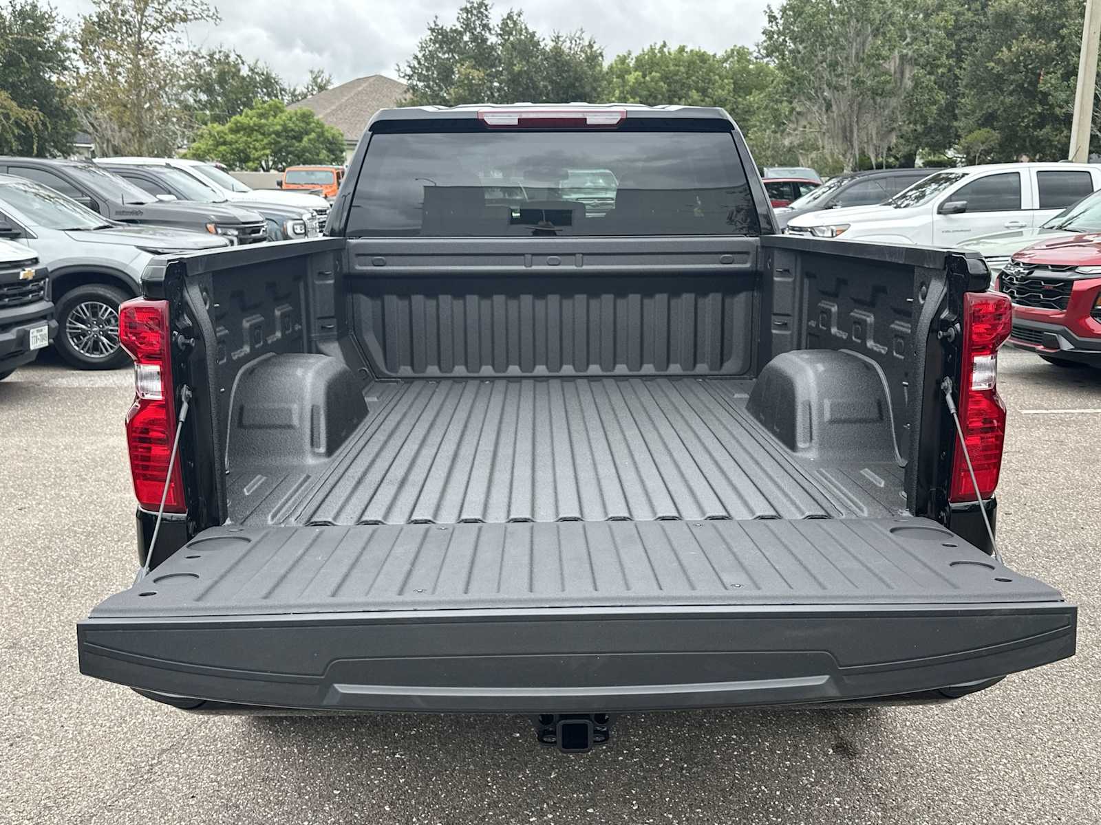 Thumbnail: 2026 Chevrolet Silverado 1500 - 25