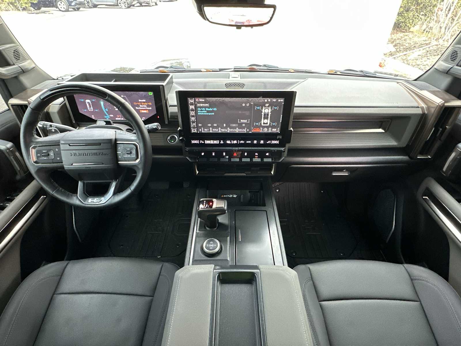 Thumbnail: 2025 GMC Hummer EV - 14