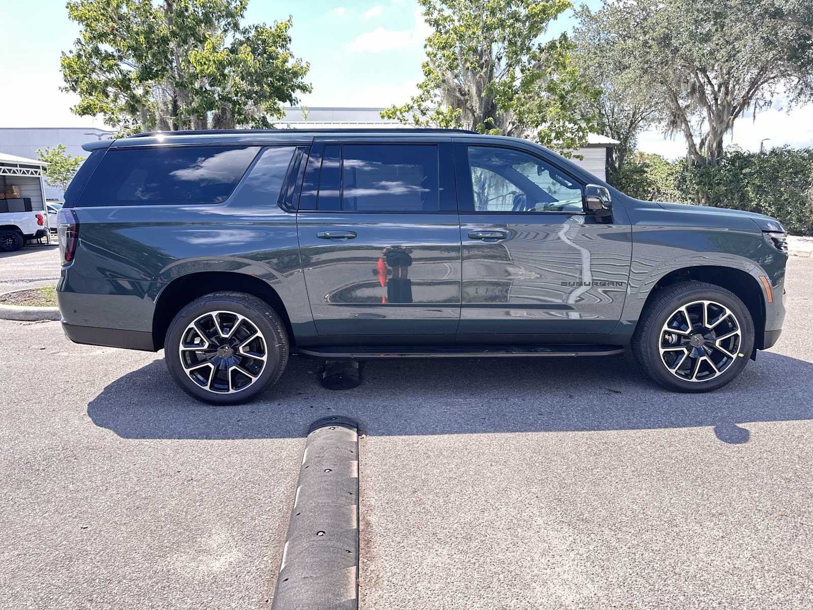 Thumbnail: 2026 Chevrolet Suburban - 7