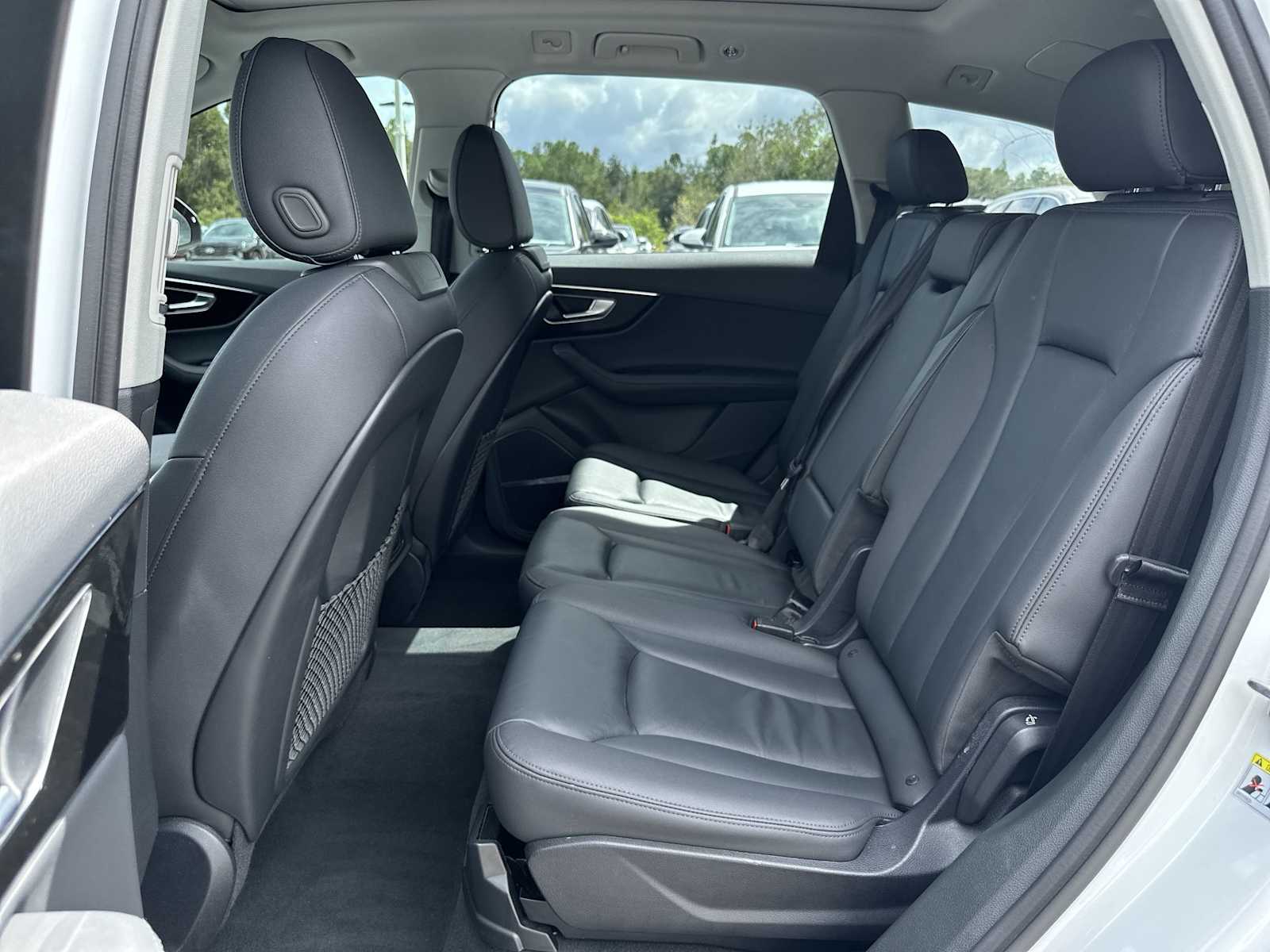 Thumbnail: 2024 Audi Q7 - 17